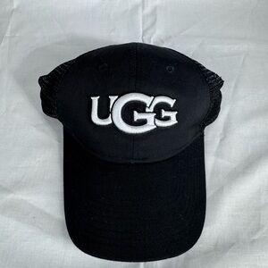 UGG - Logo Trucker Hat